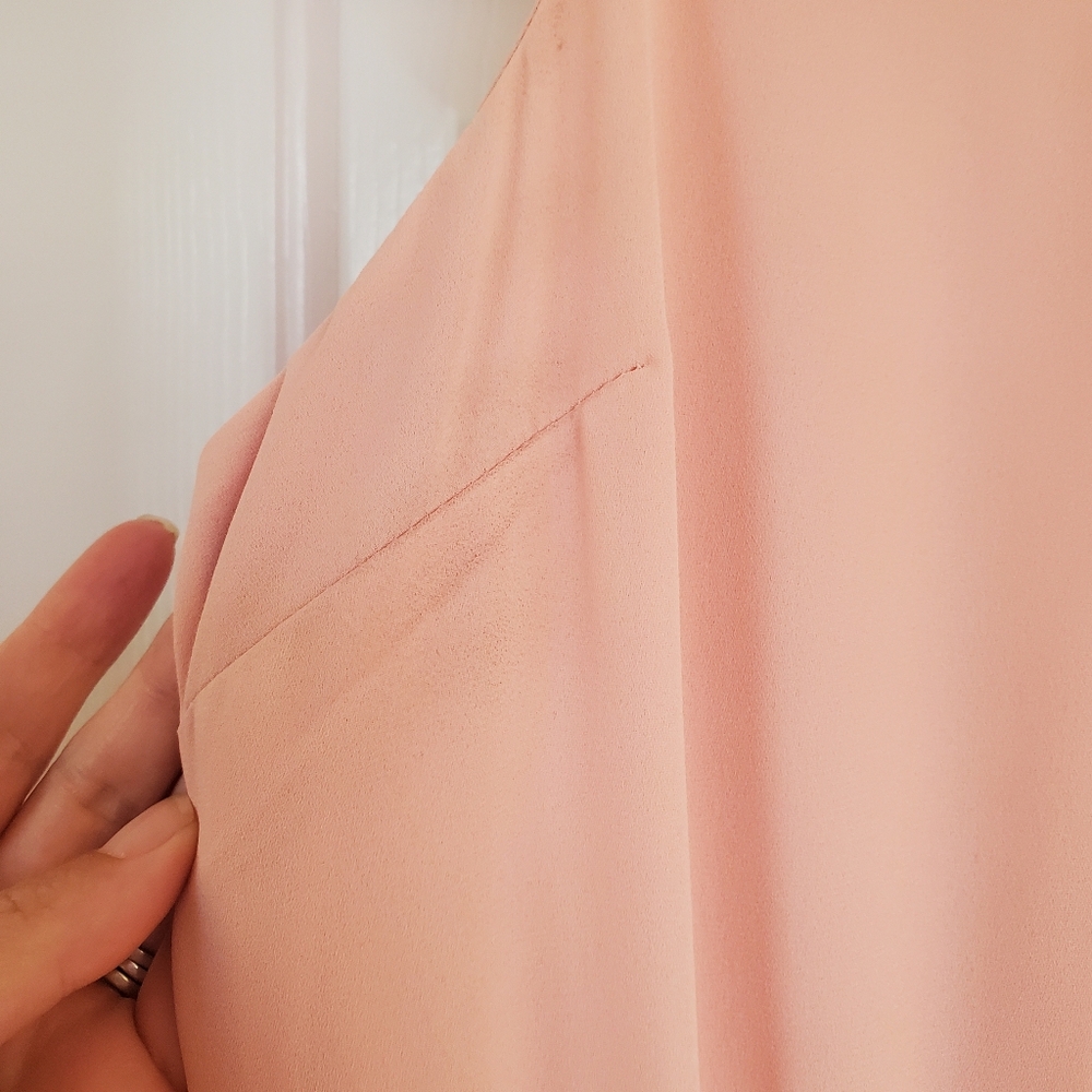 Express blush pink pleated dress - Picture 4 of 4